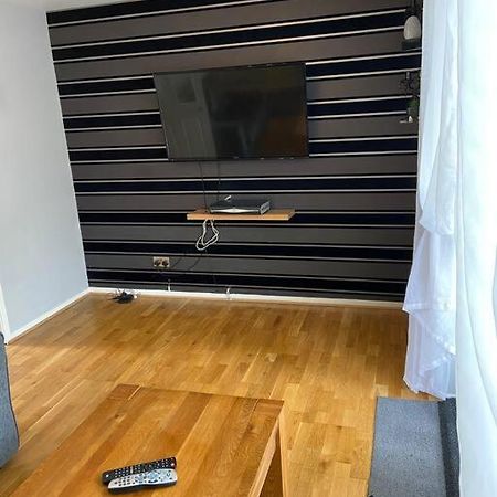 Villa Garland Way 2 Bed House Sheffield Free Parking 5 Min From M1 à Mosborough Extérieur photo